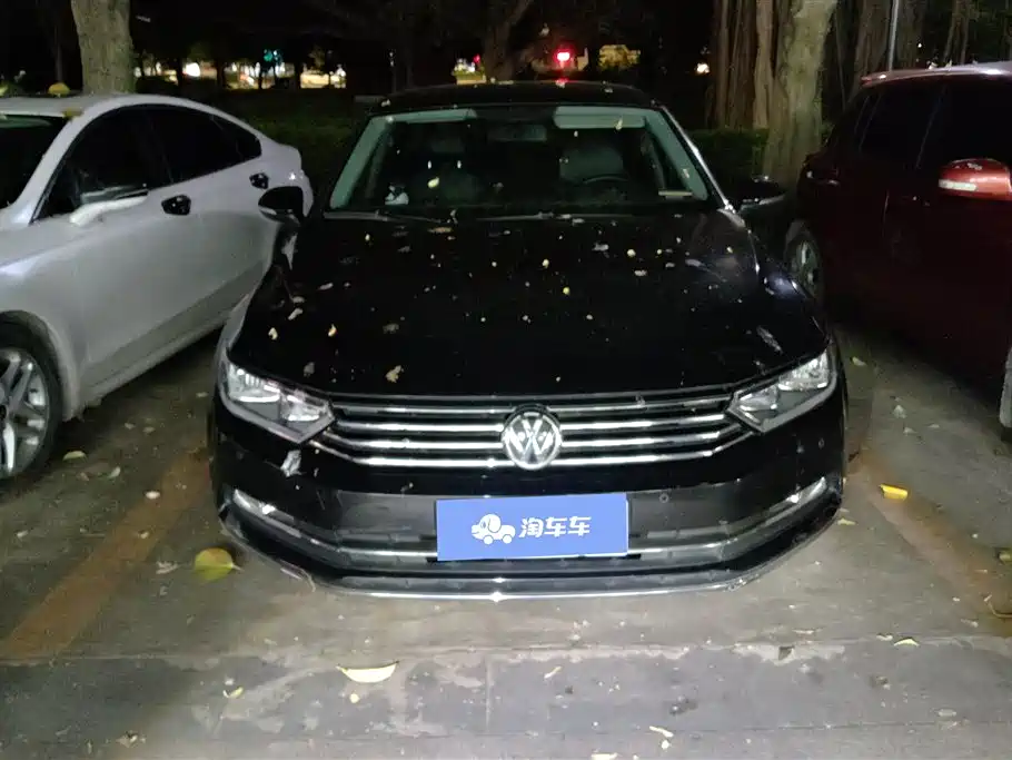 Volkswagen Magotan 2018 280TSI DSG Premium фото 2
