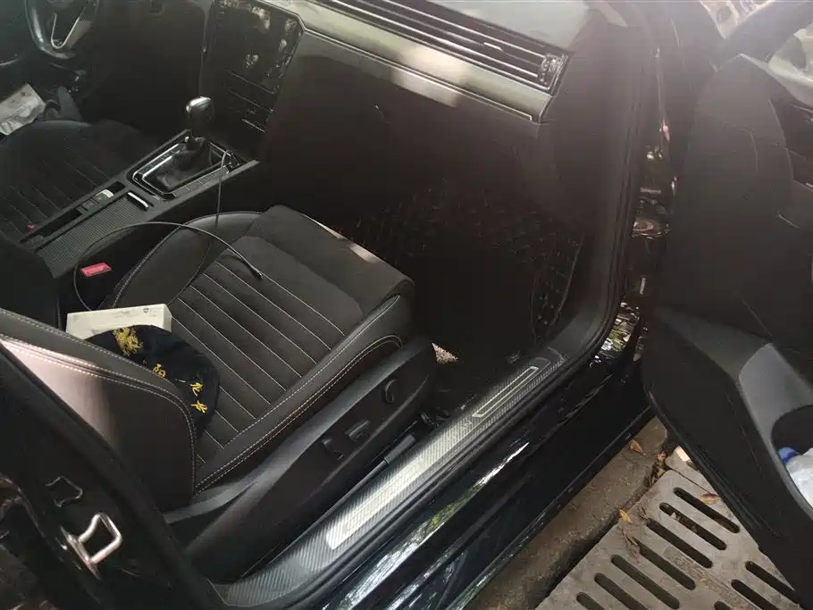 Volkswagen Magotan 2020 330TSI DSG Luxury фото 8