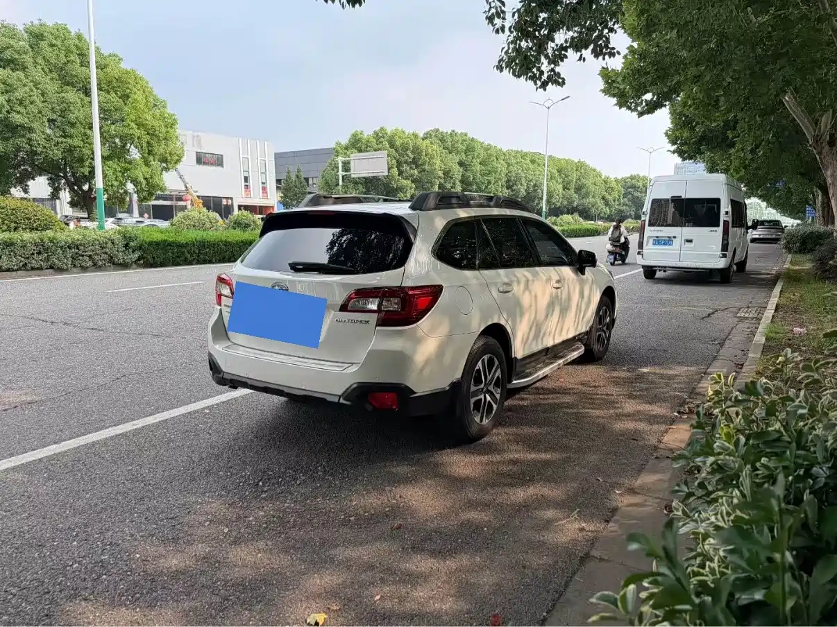 SUBARU OUTBACK
