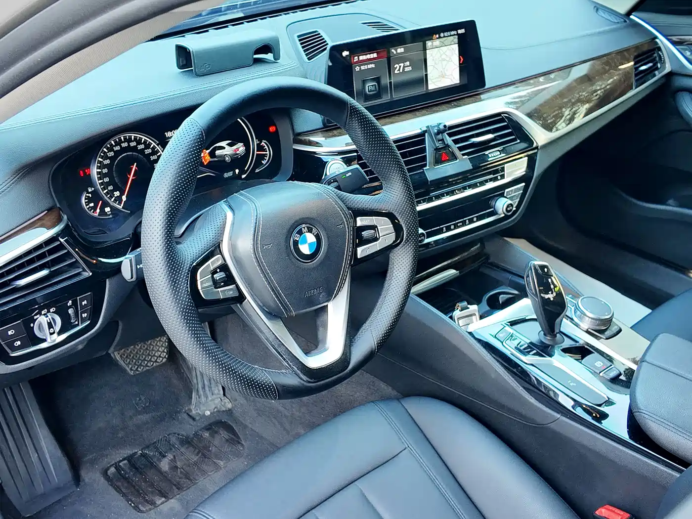 BMW 5 Series 2018 525Li Luxury Package фото 6