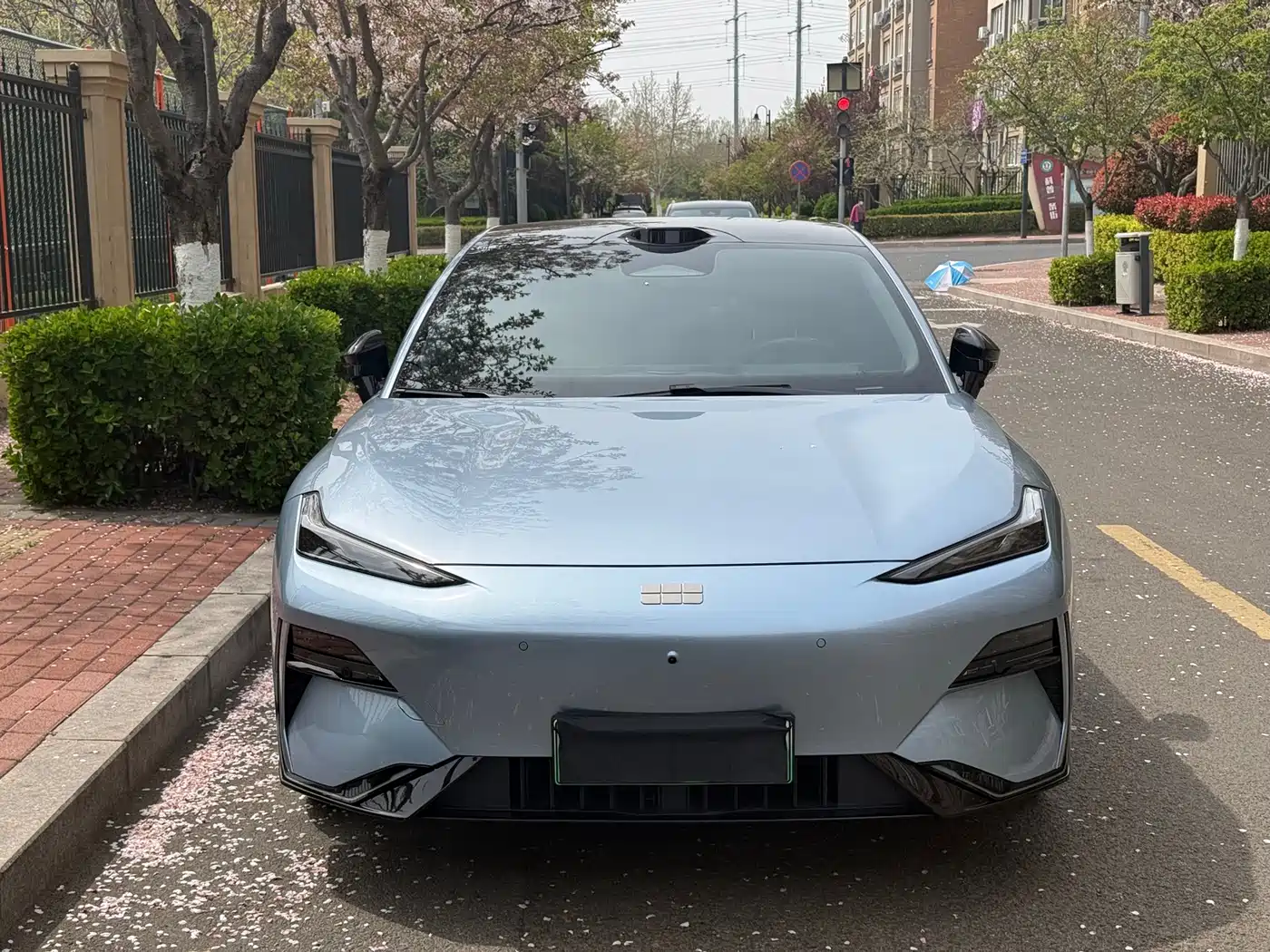 GEELY GALAXY GALAXY E8