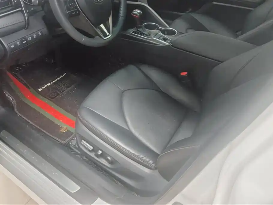 Toyota Camry 2021 2.0G Luxury Edition фото 9
