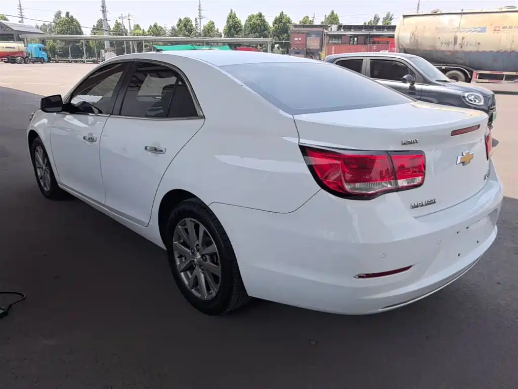 Chevrolet Malibu 2018 530T Automatic Luxury Edition фото 5