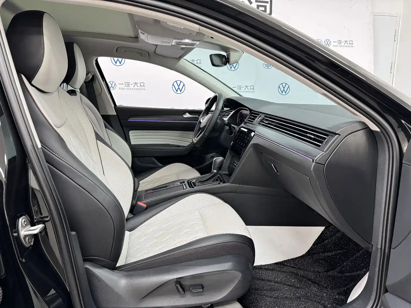 Volkswagen Magotan 2026 2026 Model 30 Million Special Selection 380TSI DSG Luxury