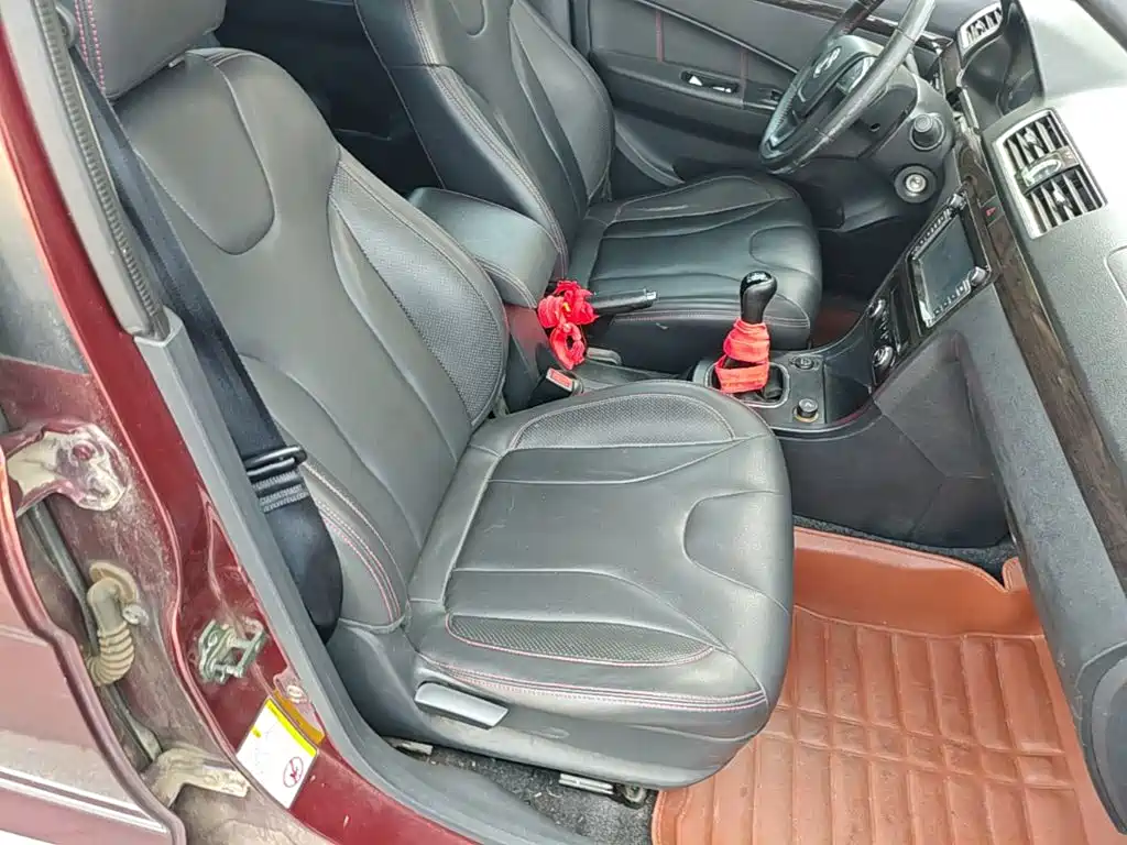 Dongfeng Fengguang Fengguang 370 2016 2016 1.5L Manual Luxury 7-seater