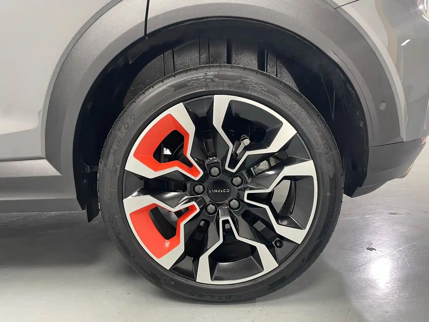 Lynk & Co 06 2023 Remix 1.5T Shine Halo фото 20