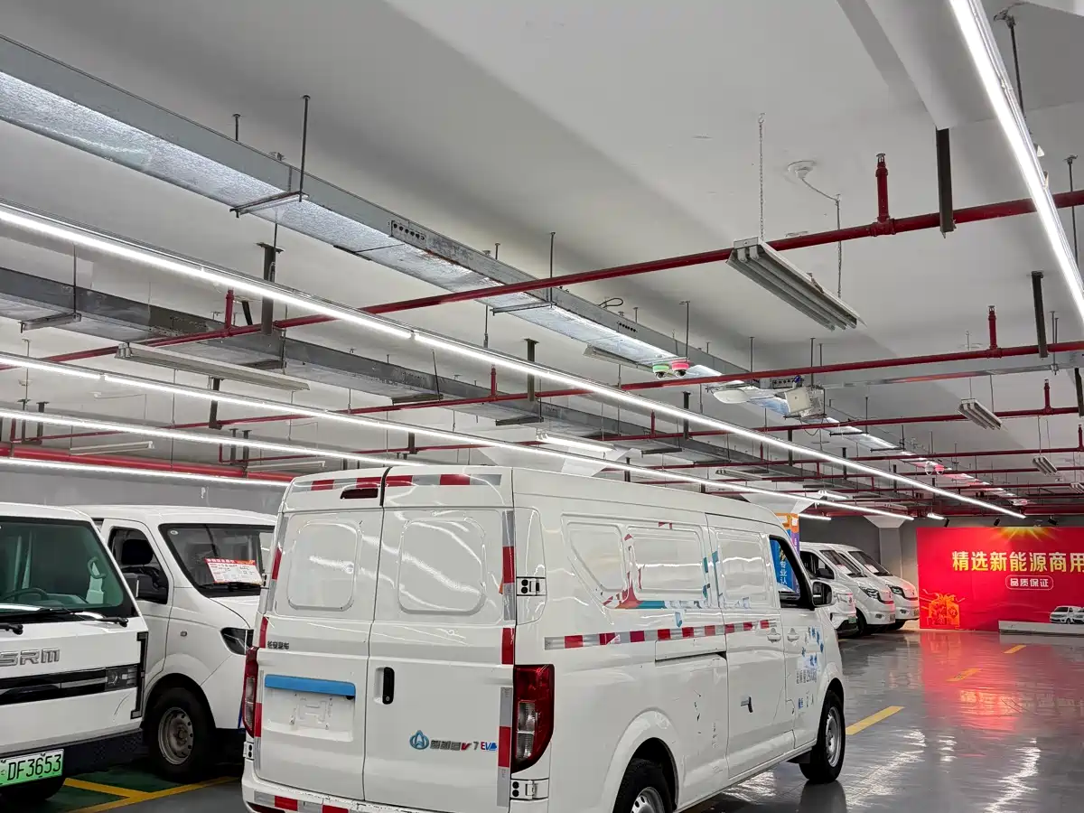 CHANGAN CROSS STAR V7 EV