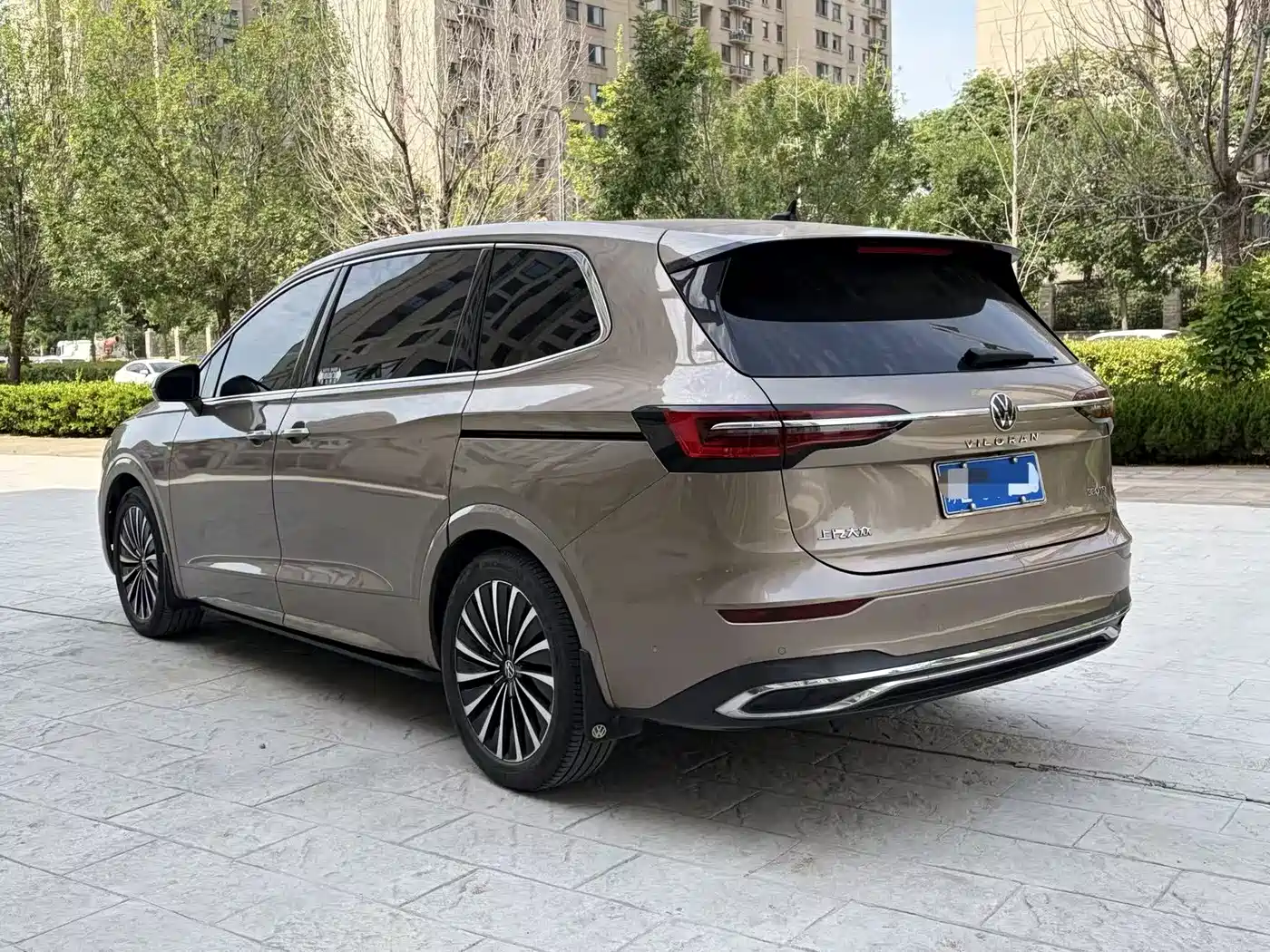 Volkswagen Viloran 2020 380TSI Premium фото 11
