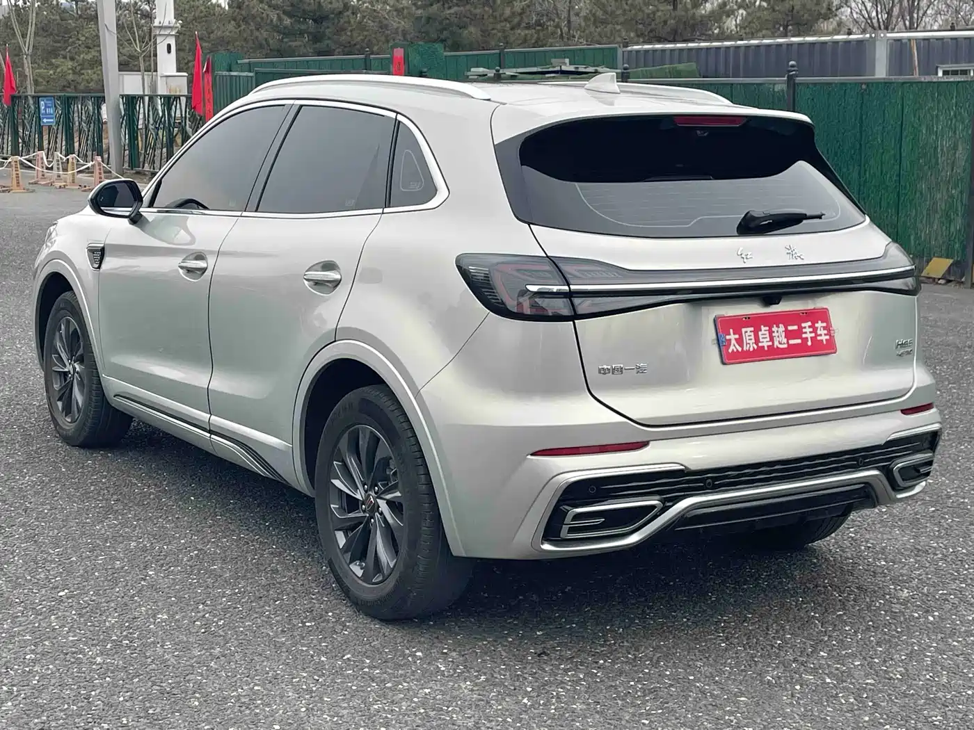 Hongqi HS5 2023 2.0T Flag Enjoy Pro Edition фото 6