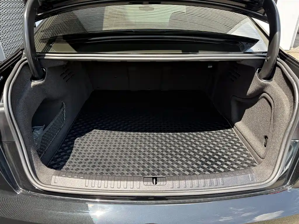 Audi A6L 2024 45 TFSI quattro Premium Dynamic фото 19