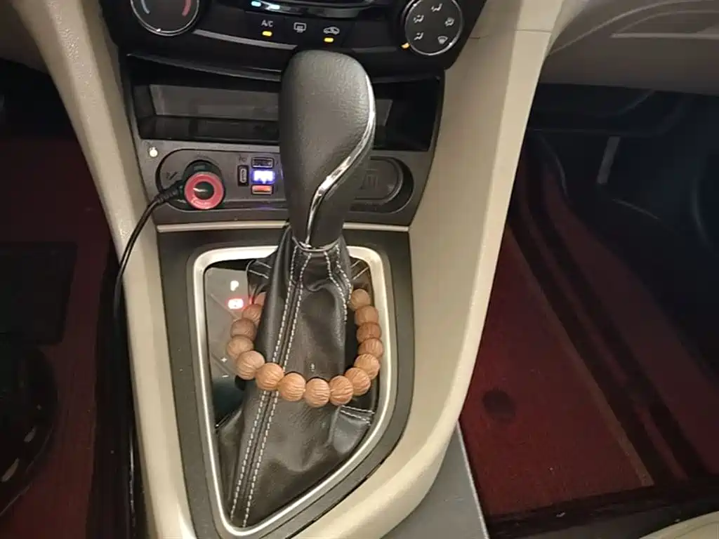 Buick Excelle 2016 15N Automatic Elite фото 14
