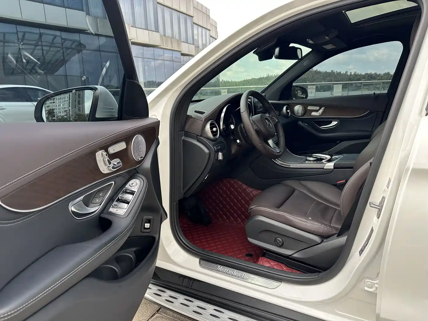 Mercedes-Benz GLC 2019 Facelift GLC 300 L 4MATIC Dynamic фото 30