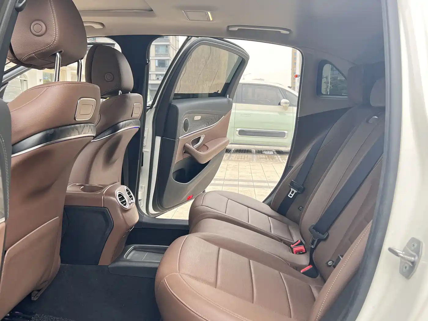 Mercedes-Benz E-Class 2018 Facelift E 200 L Sport фото 11