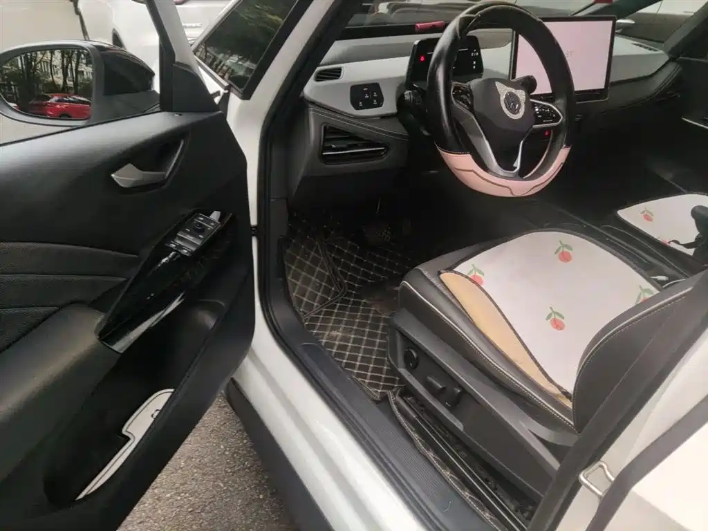 Volkswagen ID.3 2025 Smart Outstanding Edition фото 12