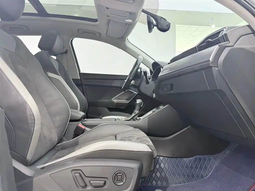 Audi Q3 2022 35 TFSI Fashion Dynamic фото 14