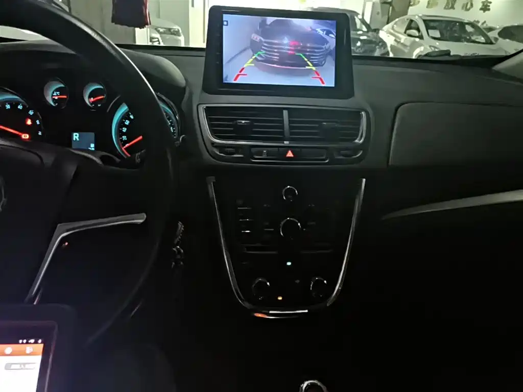 Buick Encore 2015 1.4T Automatic 2WD Urban Elite фото 13
