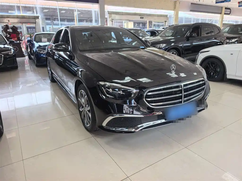 Mercedes-Benz E-Class 2023 E 300 L Sport Fashion фото 7