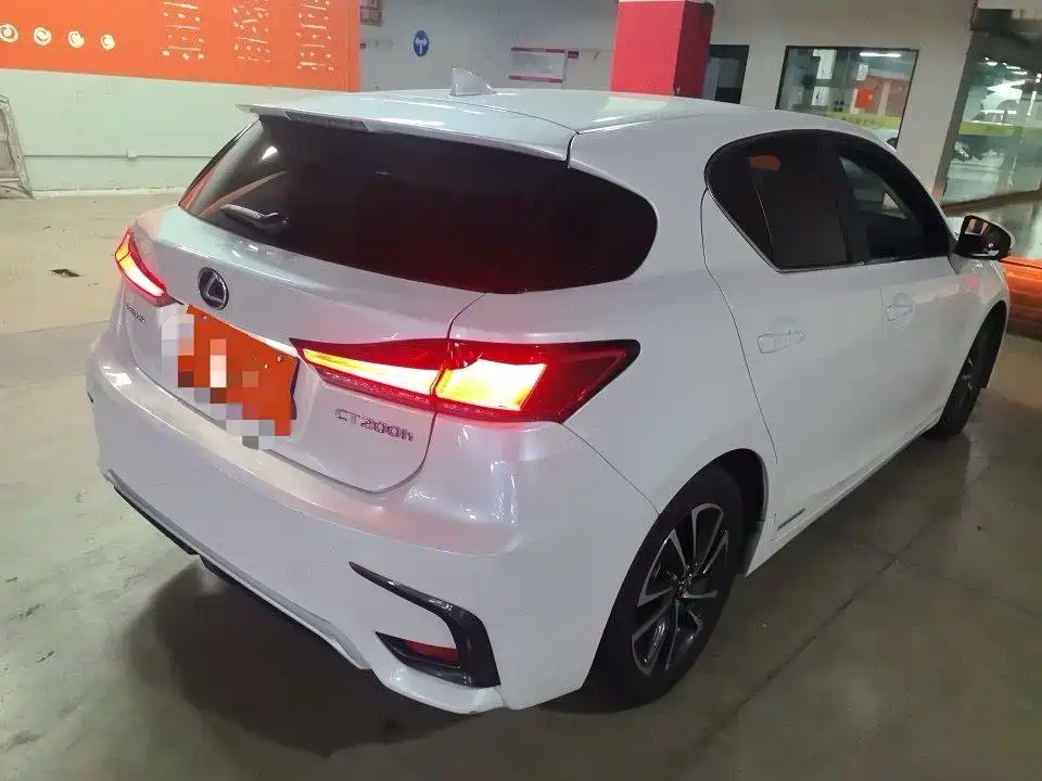 Lexus CT 2017 CT200h Comfort Two-Tone China V фото 6