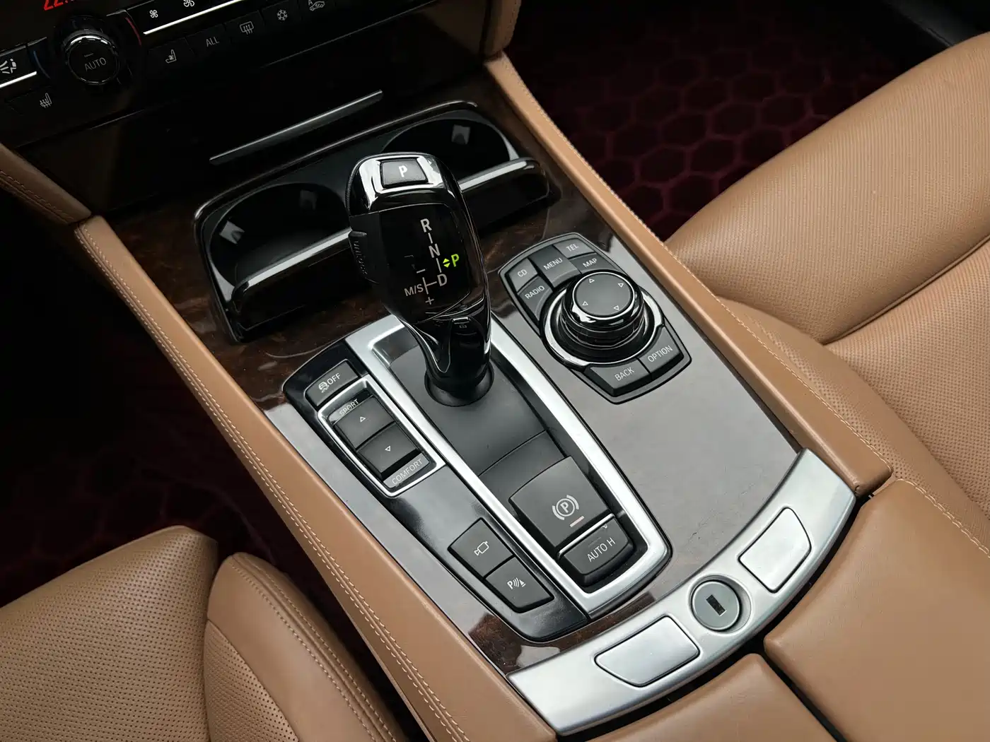 BMW 7 Series 2012 760Li 25th Anniversary Limited Edition фото 25