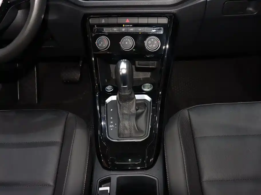 Volkswagen T-ROC 2019 280TSI DSG 2WD Comfort Type China V фото 14