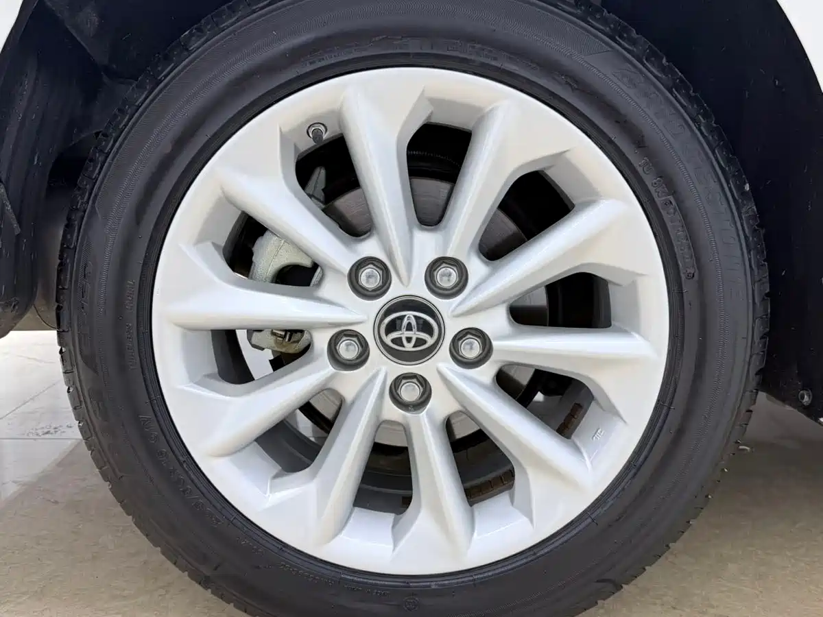 Toyota Corolla 2021 1.2T S-CVT Elite PLUS Edition фото 22