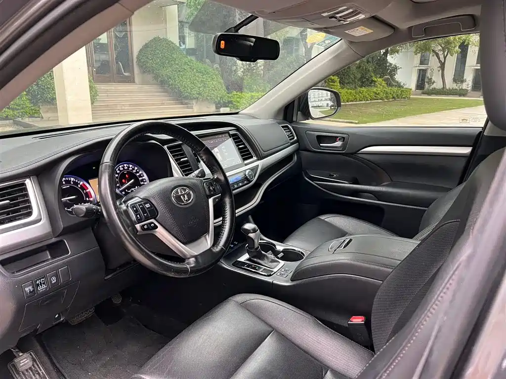 Toyota Highlander 2017 2.0T 4WD Premium 7-Seater фото 4