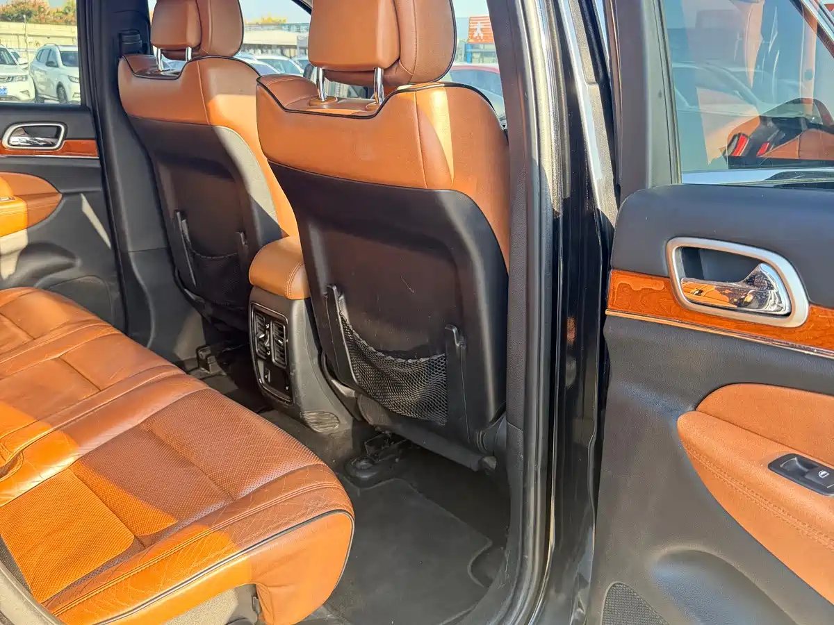 Jeep Grand Cherokee (Import) 2012 2012 3.6L Flagship Navigation Edition