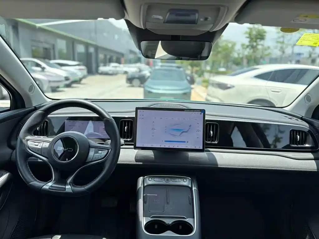 BYD Hai Shi 05 EV 2025 520KM Smart Navigation Edition фото 3