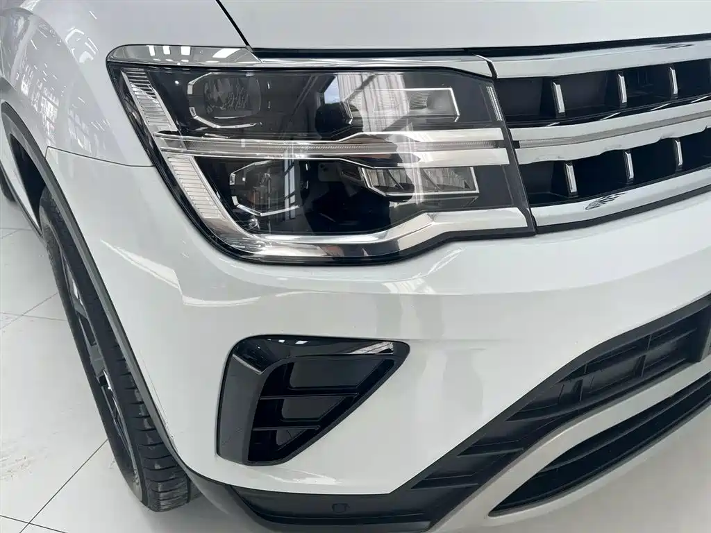 Volkswagen Teramont 2024 380TSI 4WD Dragon Soar Edition фото 13