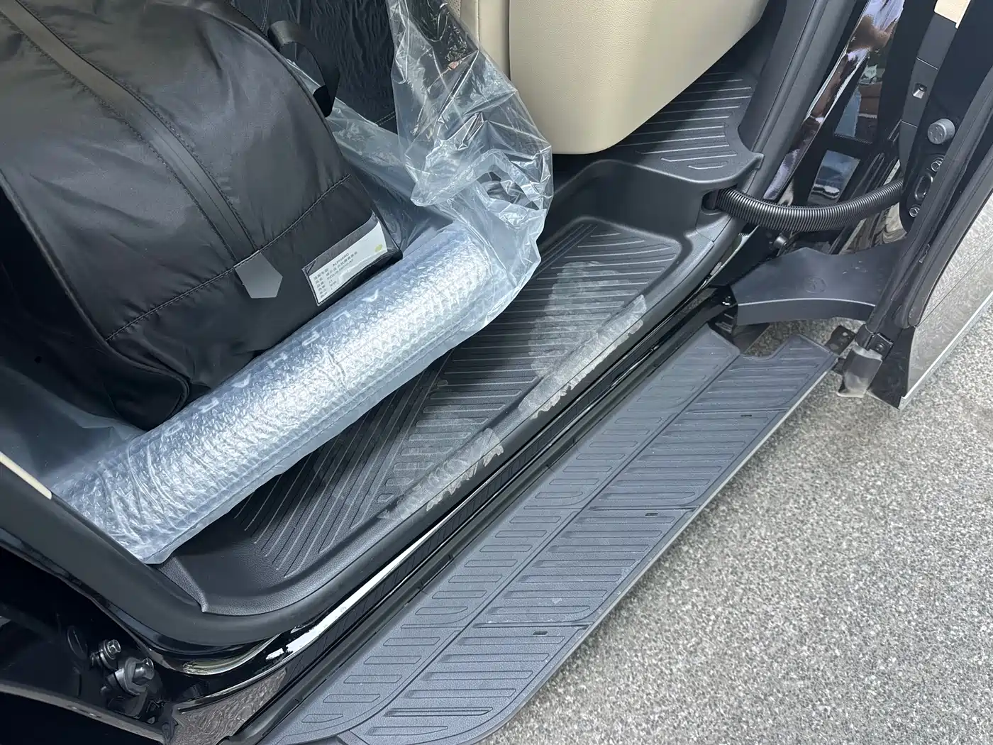 Toyota Alphard 2025 Hybrid 2.5L Prestige Gold Edition фото 9