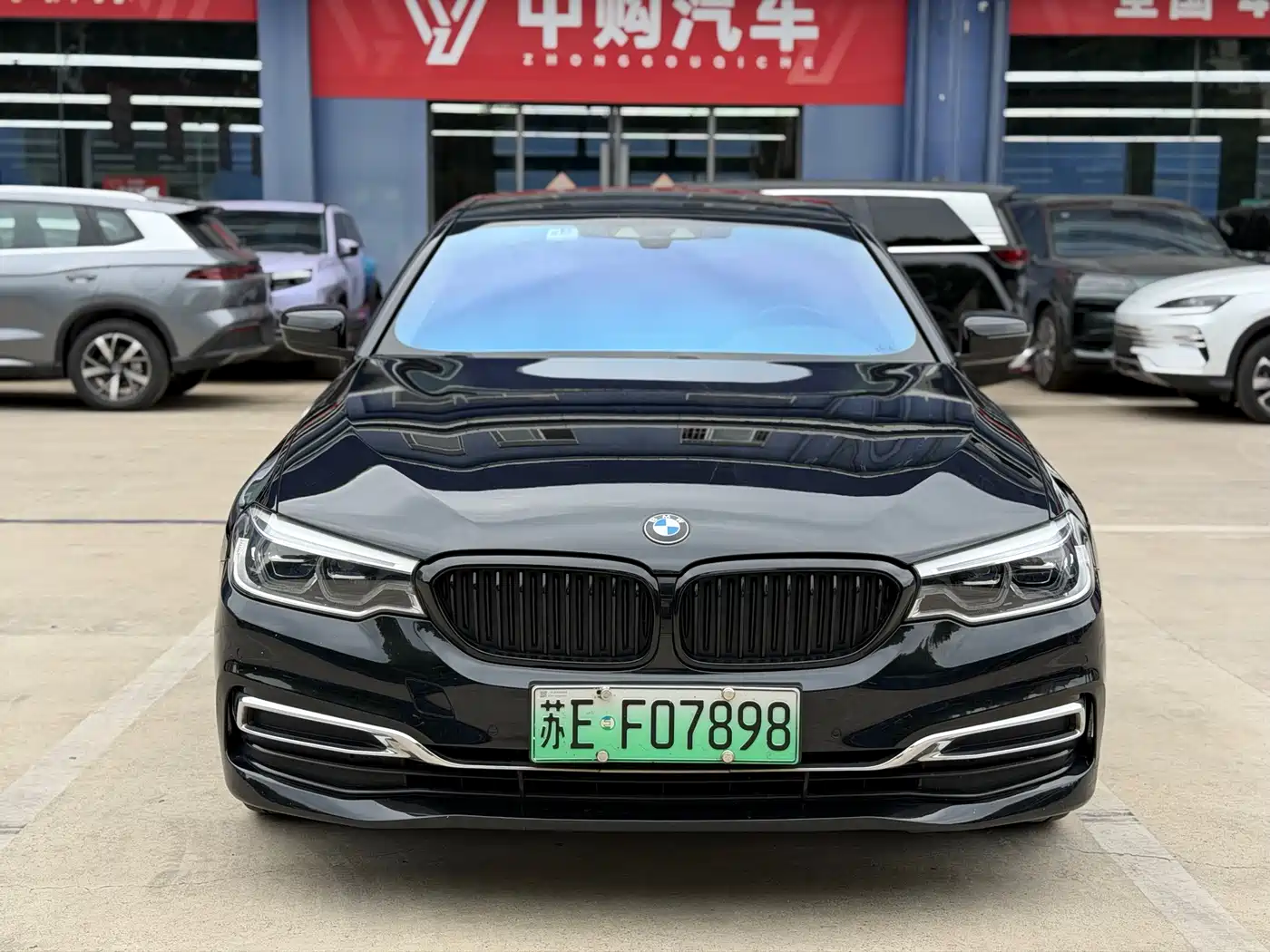 BMW 5 Series New Energy 2020 530Le Range Upgrade Luxury Package фото 2