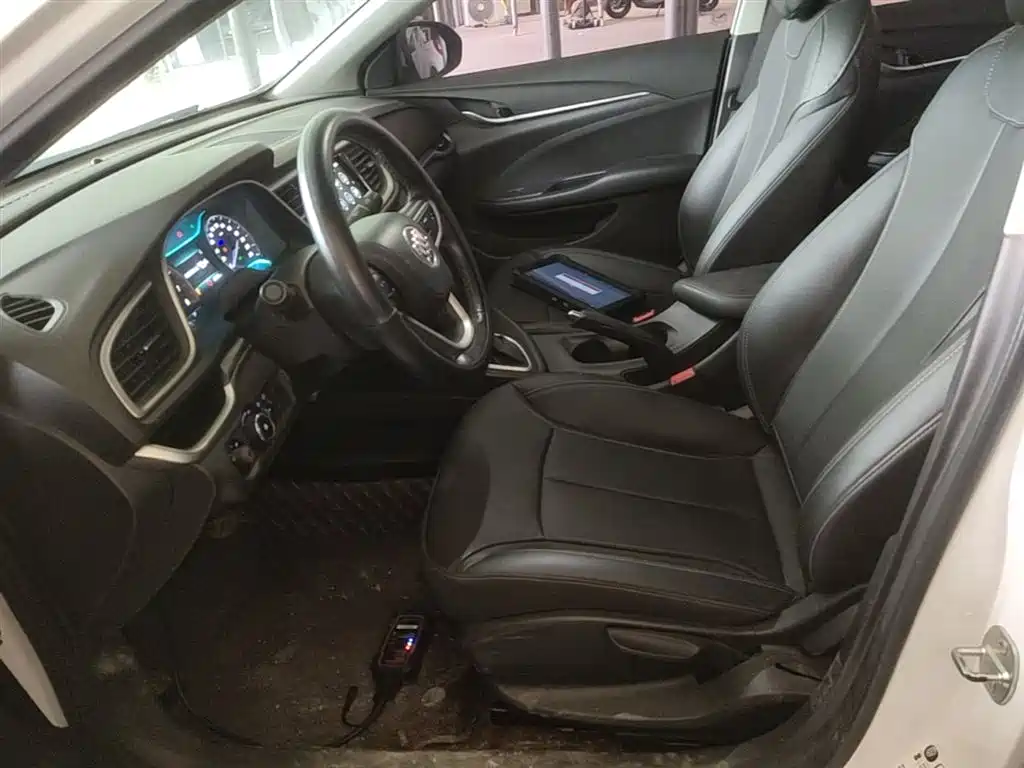 Buick Excelle 2019 18T Auto Connected Elite China VI фото 8