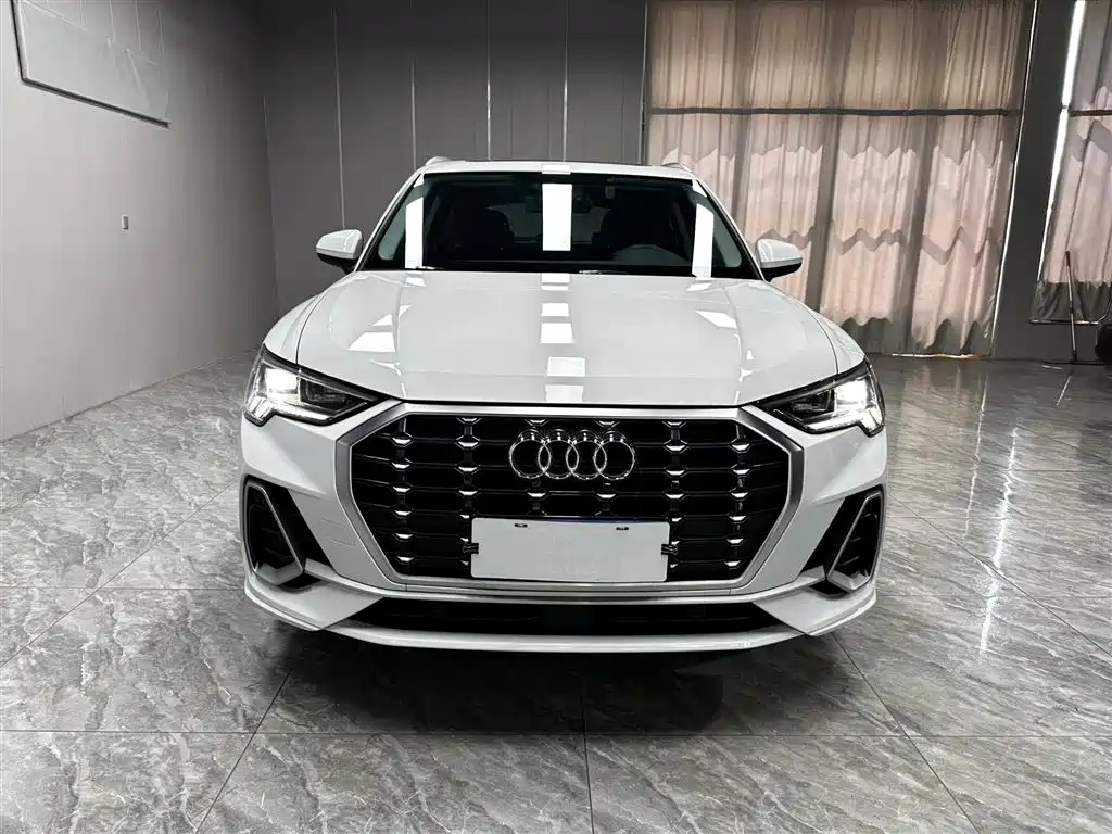 Audi Q3 2022 35 TFSI Fashion Dynamic фото 2