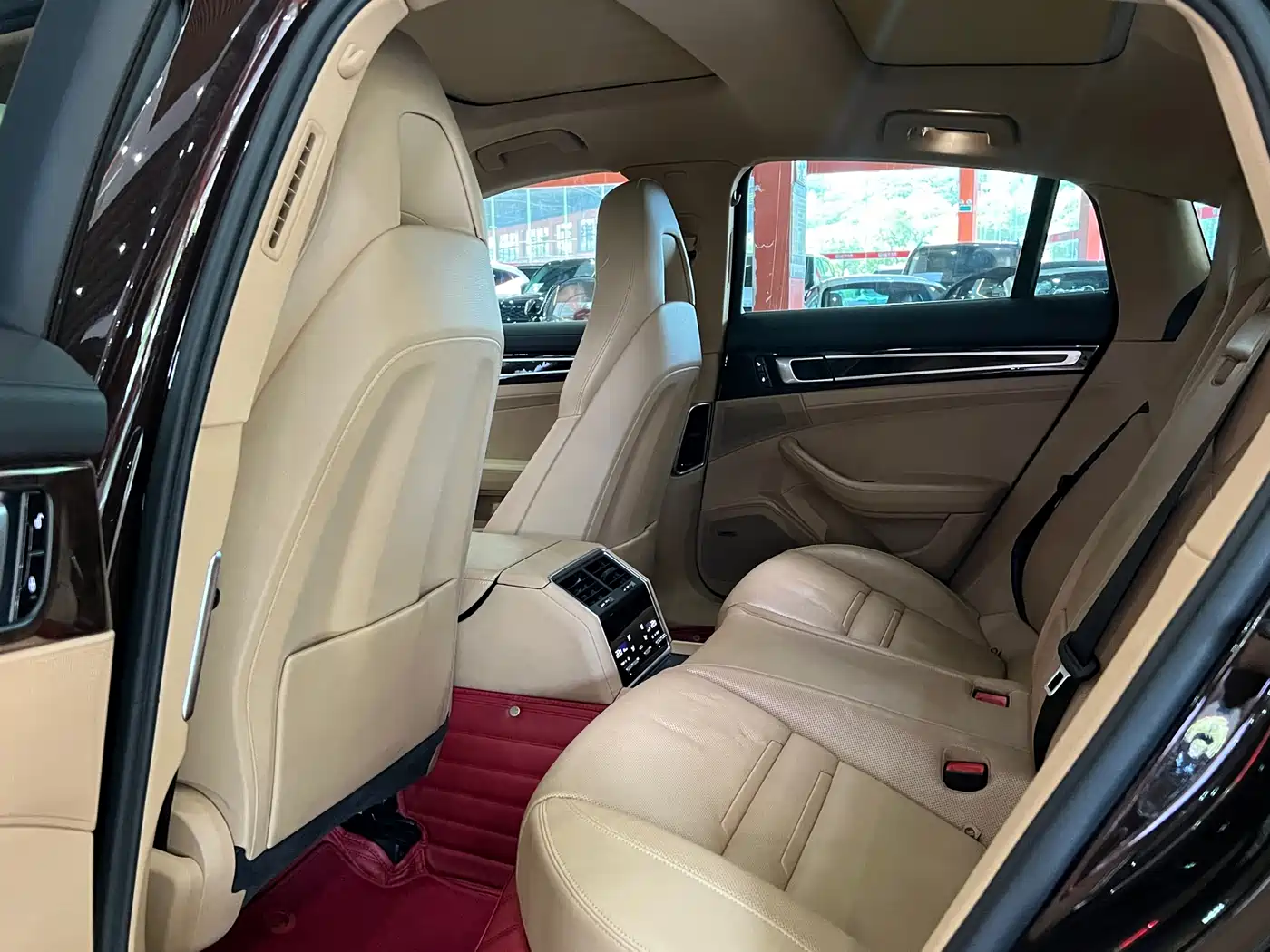 Porsche Panamera 2017 Panamera 3.0T фото 8