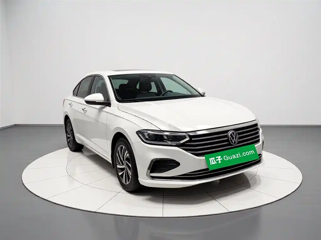 Volkswagen Lavida 2023 1.5L Auto Five Million Edition фото 3
