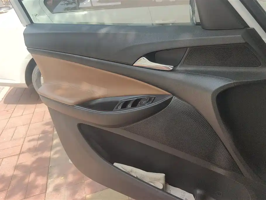 Buick GL6 2021 323T Mild Hybrid Connected Luxury фото 7