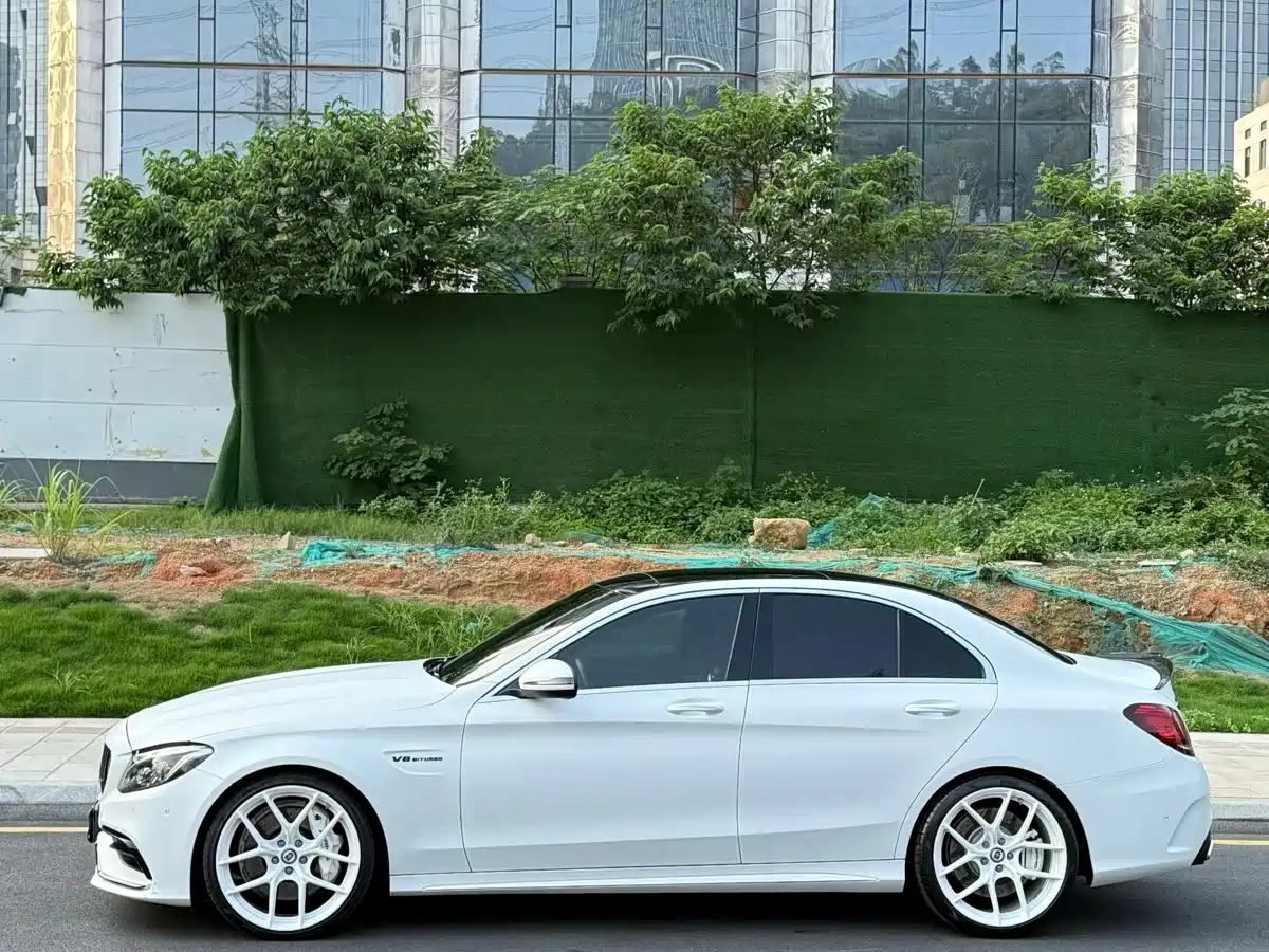 Mercedes-Benz C-Class AMG 2015 AMG C 63 фото 7