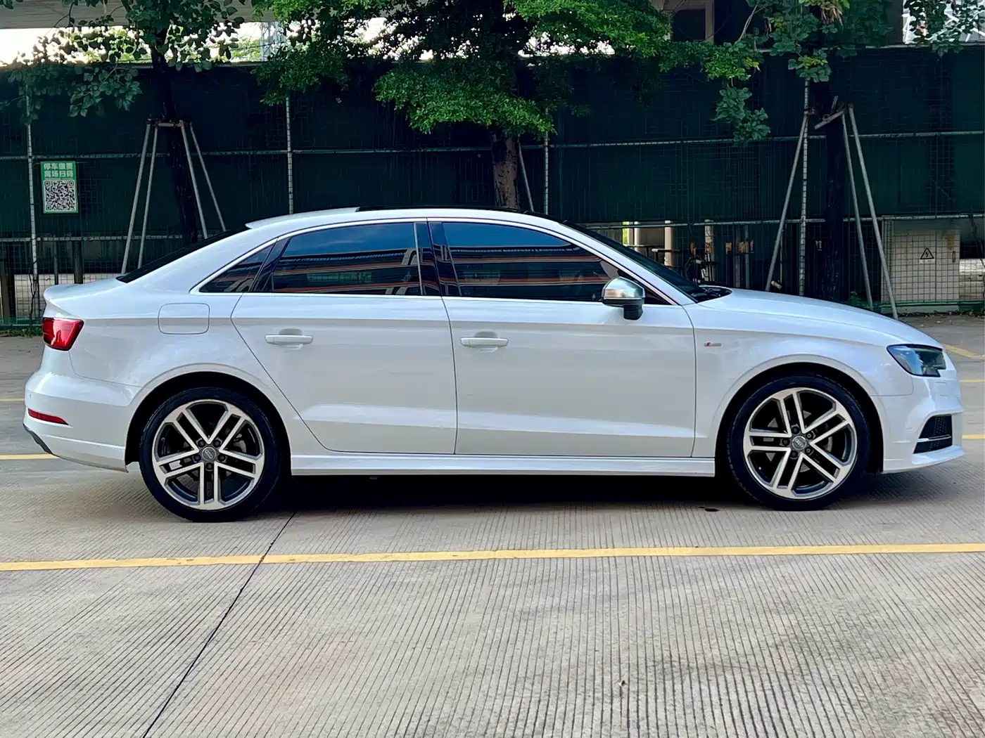 Audi A3 2017 Limousine 35 TFSI Sport фото 2