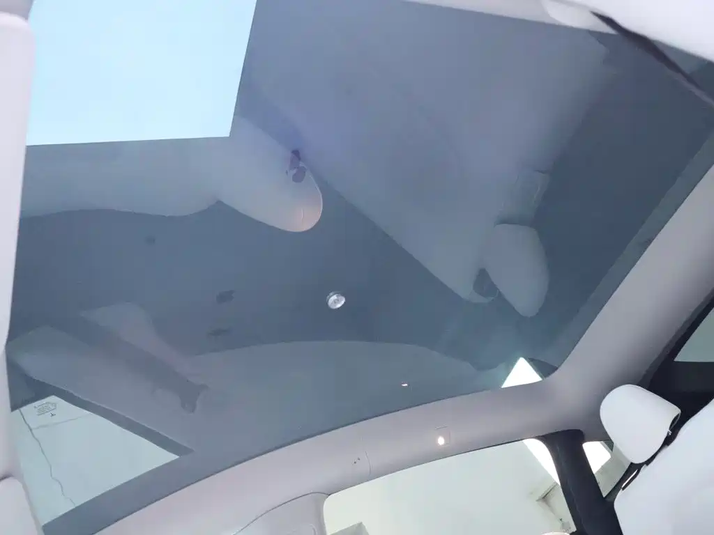 Фото 19 - Tesla Model Y