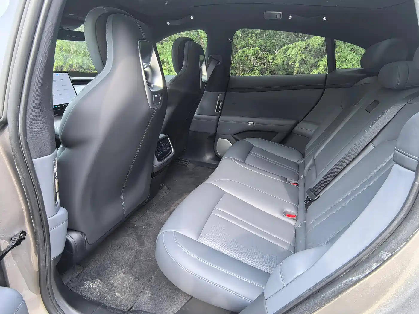 Xiaomi Auto Xiaomi YU7 2025 Extended Range RWD Edition фото 8