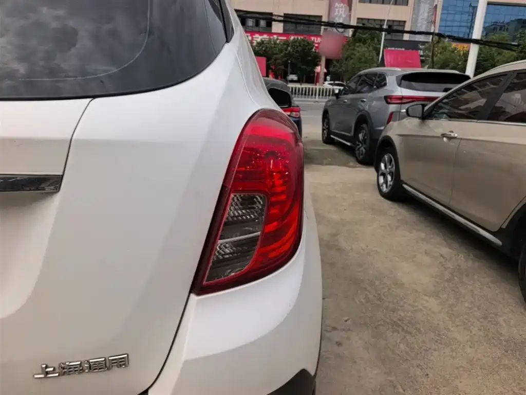 Buick Encore 2014 1.4T Automatic 2WD Urban Elite фото 8