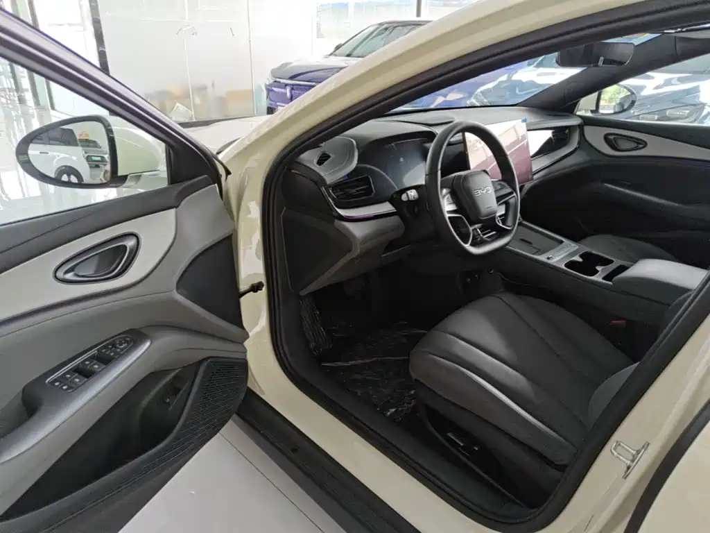 BYD Seal 07 DM-i 2026 2026 DM-i 1.5T 135km Premium