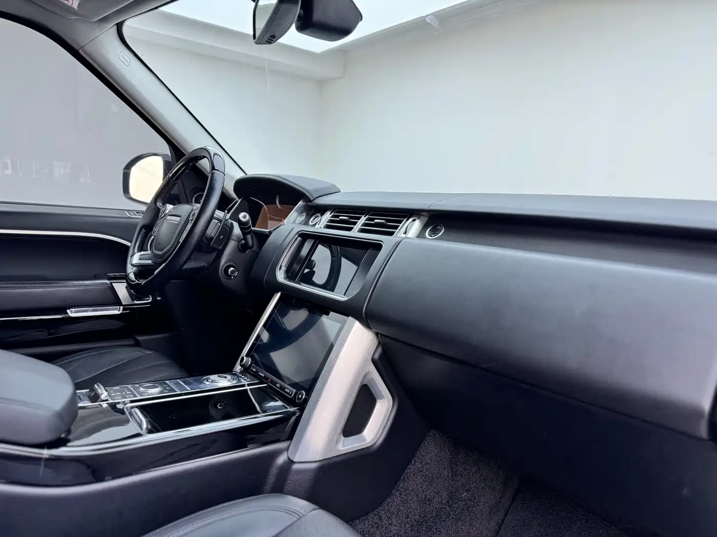 Land Rover Range Rover 2015 3.0 TDV6 Vogue фото 12