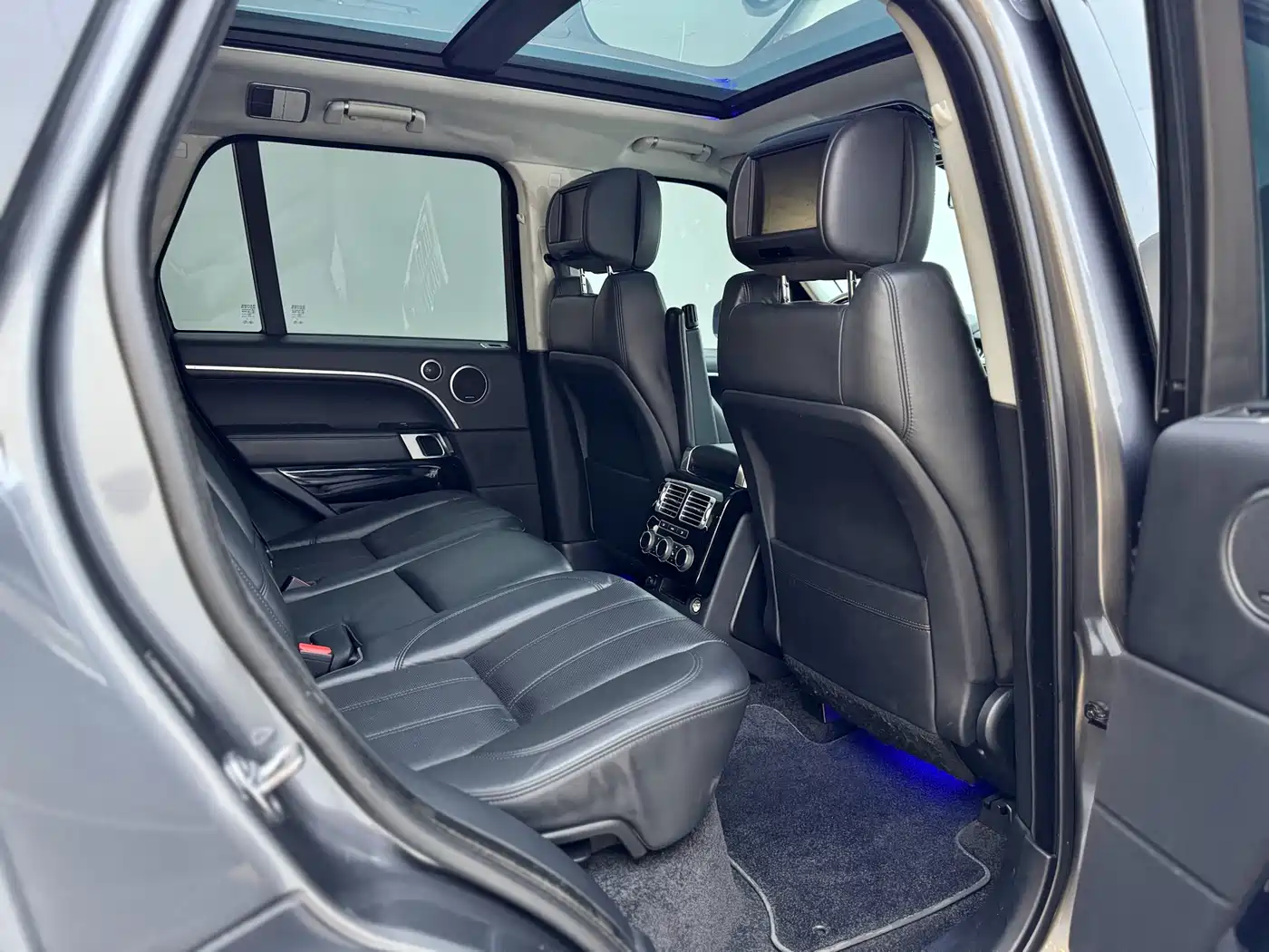 Land Rover Range Rover 2015 3.0 TDV6 Vogue фото 17