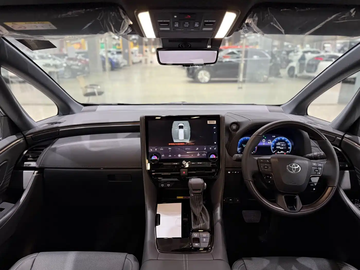 Toyota Alphard 2025 Hybrid 2.5L Ultimate Gold Edition фото 14