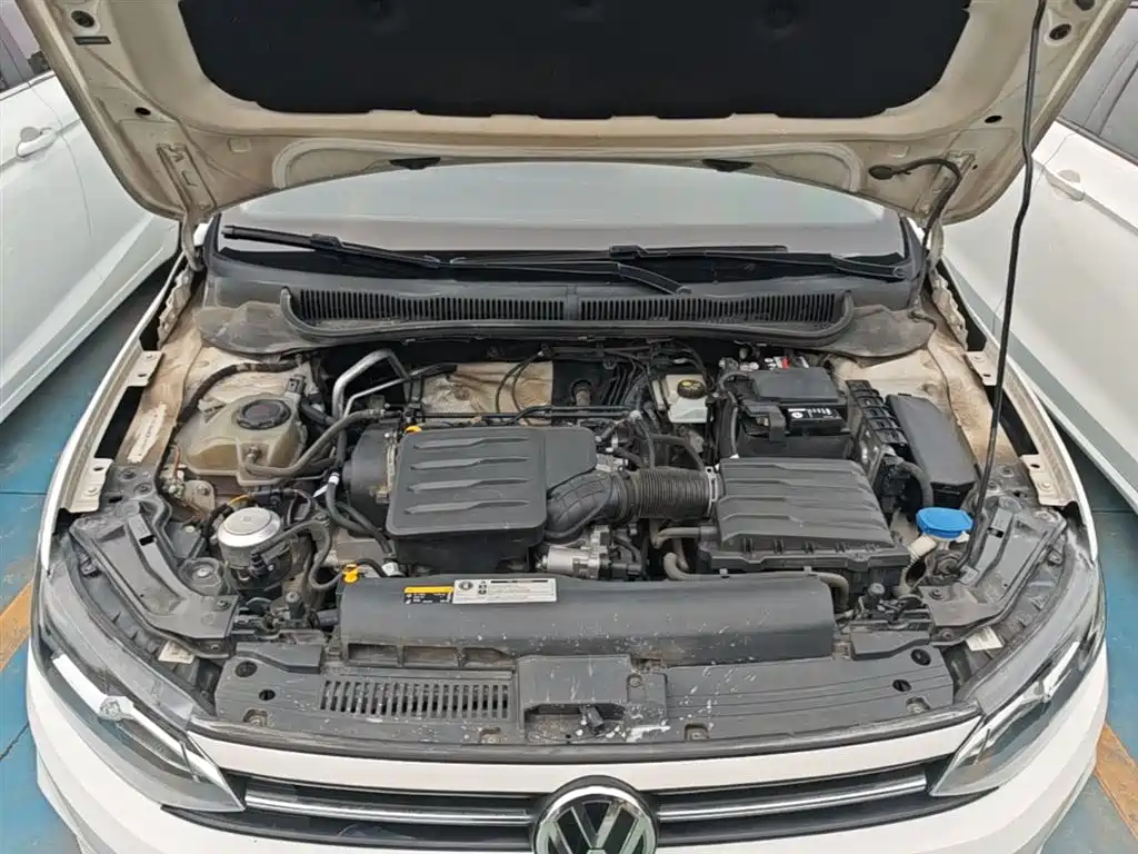 Volkswagen Polo 2019 Plus 1.5L Automatic Colorful Tech Edition фото 20