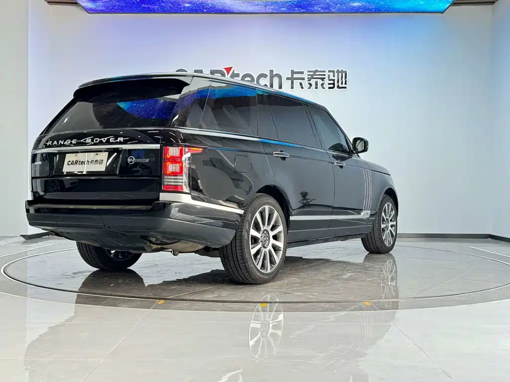 Photo 4 - Land Rover Range Rover