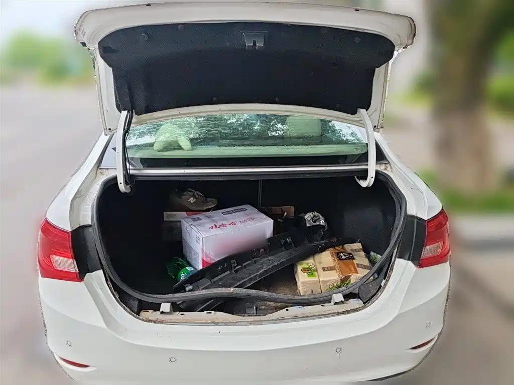 Buick Excelle 2016 15N Automatic Elite фото 15