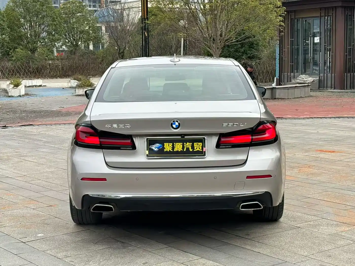 BMW 5 SERIES