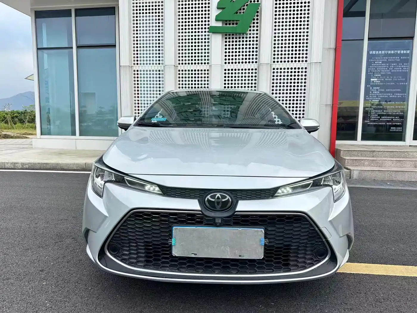 Toyota Levin 2021 185T CVT Luxury Edition фото 2